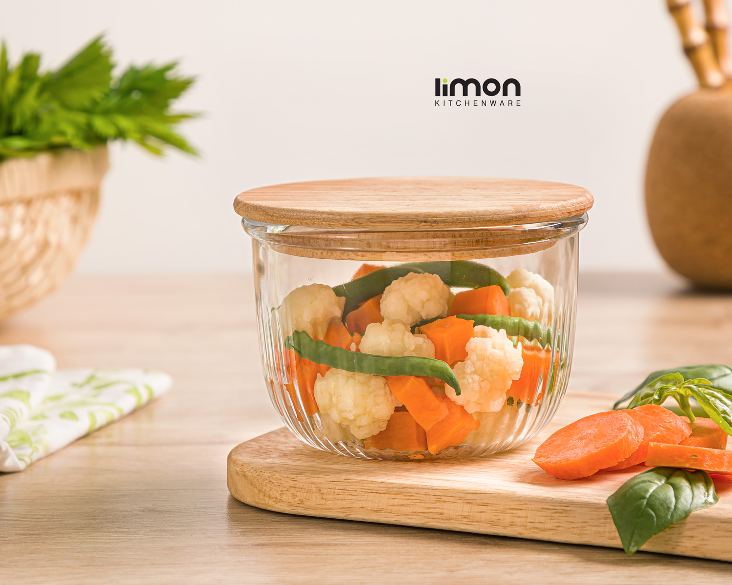 ظرف شیشه ای گرد در چوبی 470 میلی لیتر