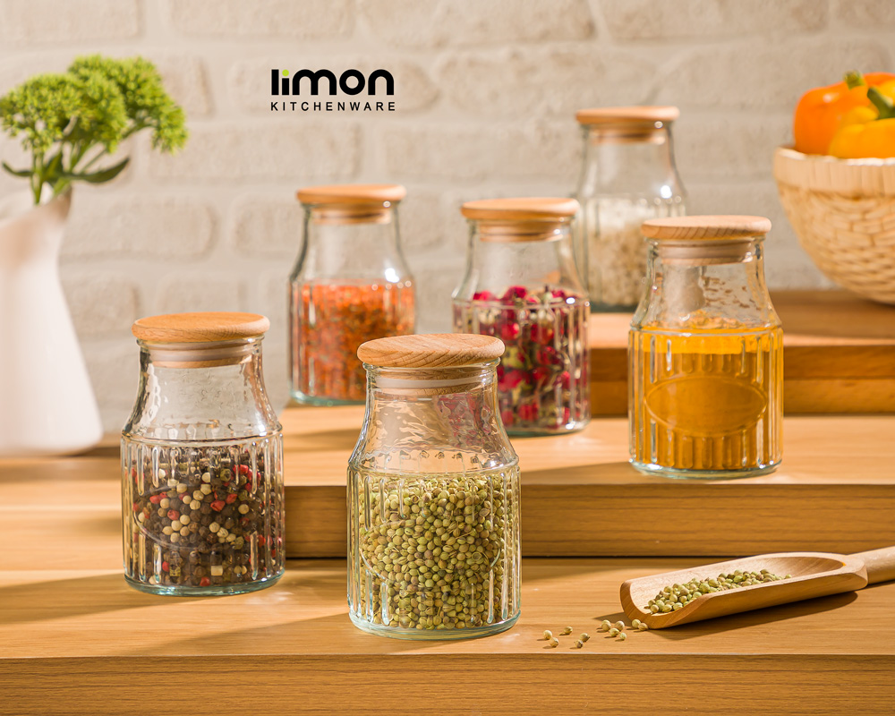 جا ادویه با درب چوبی 230 میلی لیتر