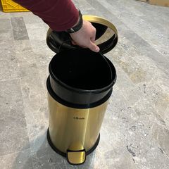 سطل زباله پدالی سیرکل مدل آرام بند کد TG — تصویر ۳