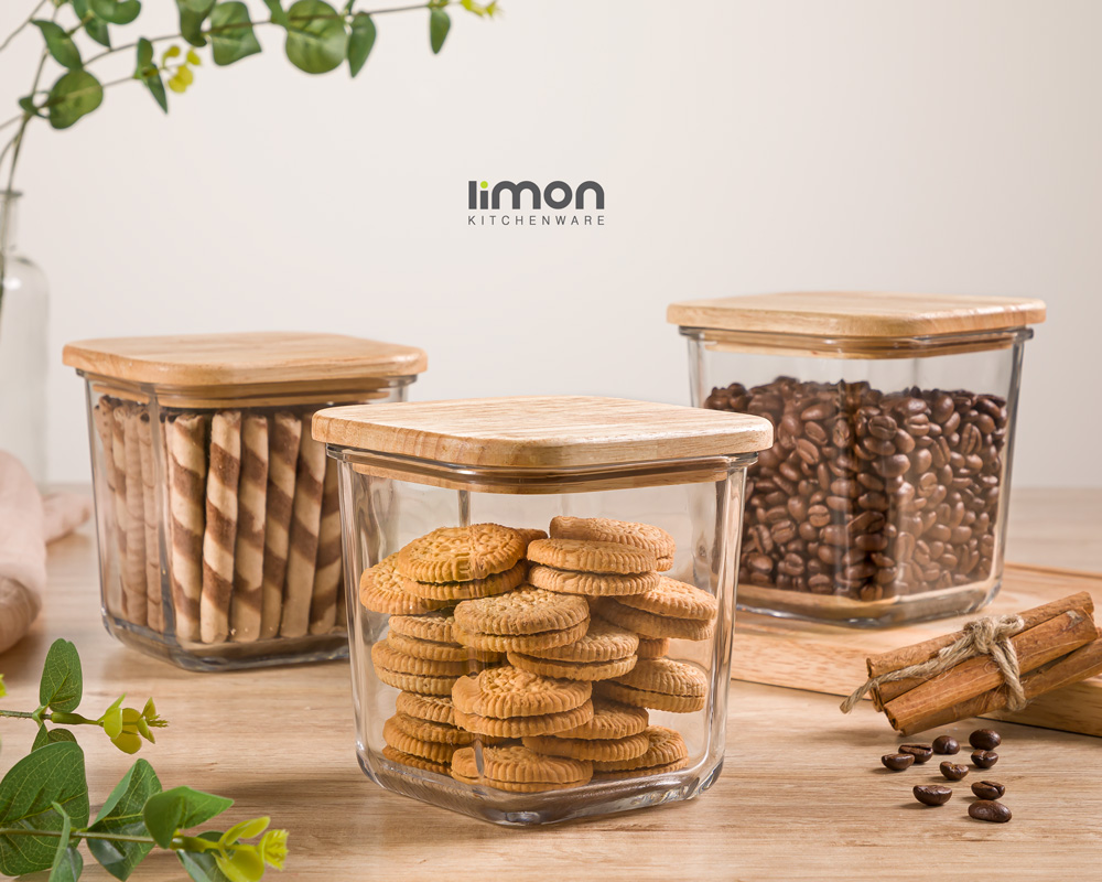 ظرف شیشه ای 860 میلی لیتر در چوبی
