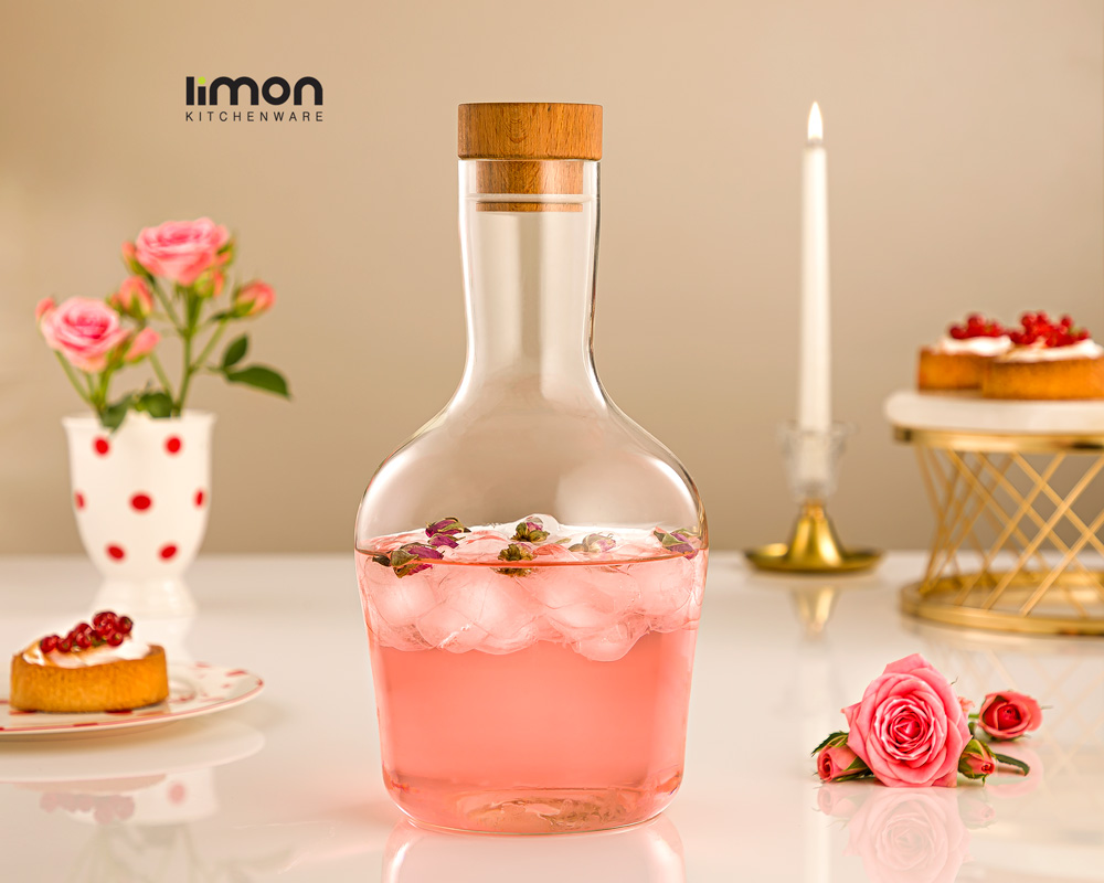 بطری آب درب چوبی 1.5 لیتر