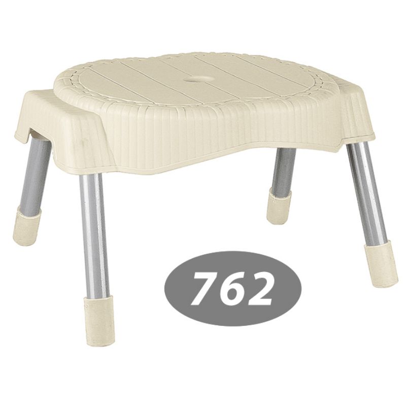 چهار پایه حصیربافت پایه فلزی کوتاه کد 762 — تصویر ۵