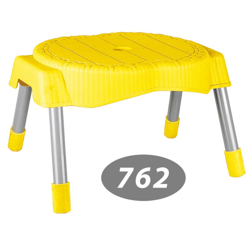 چهار پایه حصیربافت پایه فلزی کوتاه کد 762 — تصویر ۴