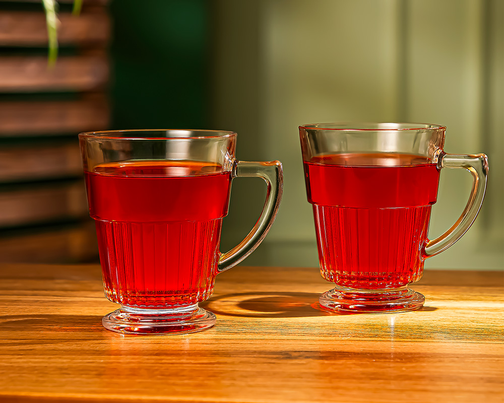 لیوان شیشه ای پایه دار شیاردار 290 سی سی
